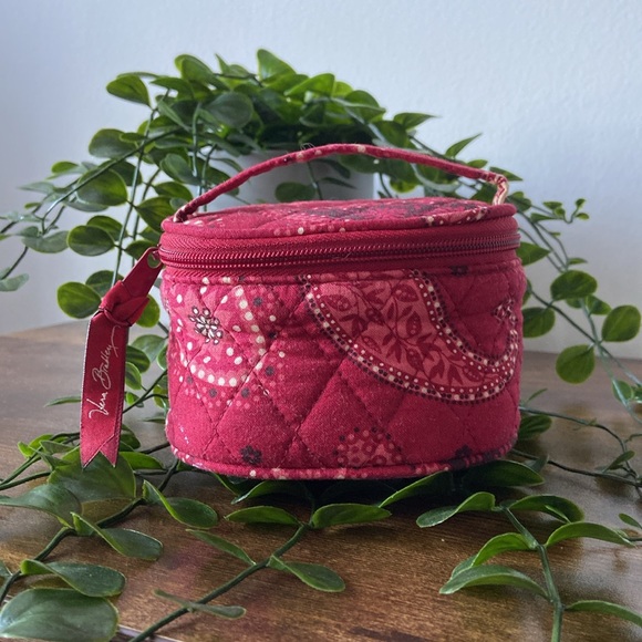 Preloved Vera Bradley Red Quilted Women's Bag - Picture 4 of 11